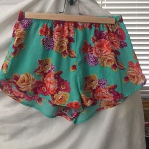 Teal floral short