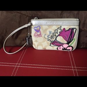 Coach Poppy wristlet