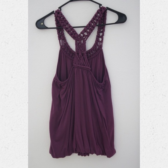 Top - Picture 2 of 3