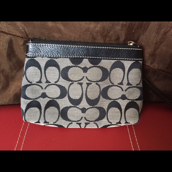 Coach wristlet - Picture 2 of 3