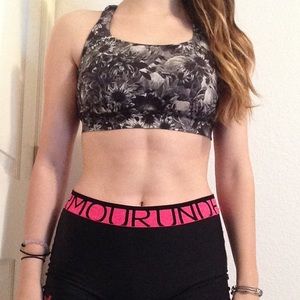 Lululemon Sports Bra PRICE REDUCED