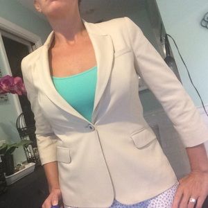 3/4 sleeve Zara cream jacket