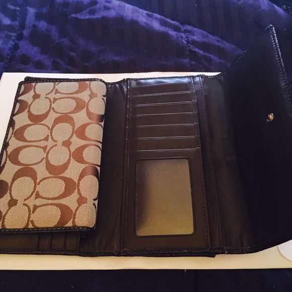 Coach wallet - Picture 2 of 4