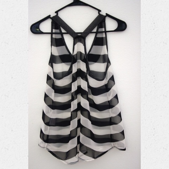 Top - Picture 2 of 2