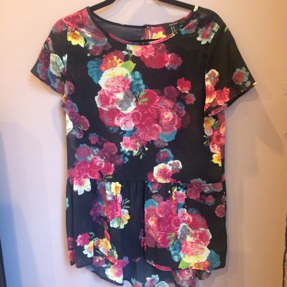 Top - Picture 1 of 2