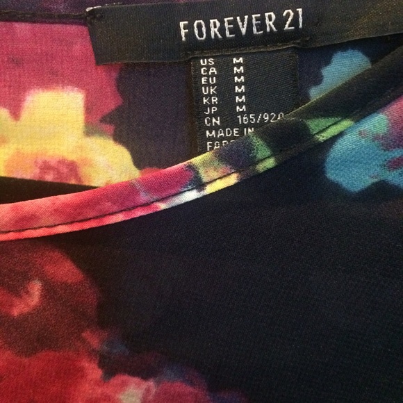 Top - Picture 2 of 2