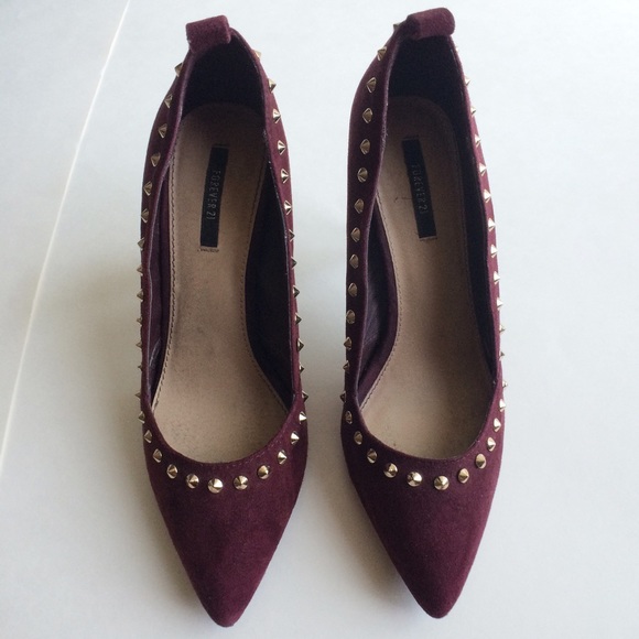 🚫SOLD🚫 👠studded heels/pumps ONLY👠 - Picture 2 of 4