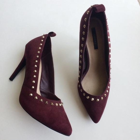 🚫SOLD🚫 👠studded heels/pumps ONLY👠 - Picture 3 of 4