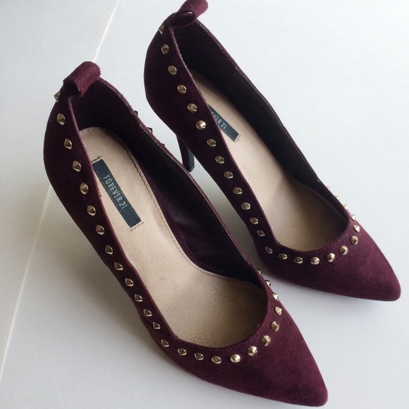 🚫SOLD🚫 👠studded heels/pumps ONLY👠 - Picture 4 of 4