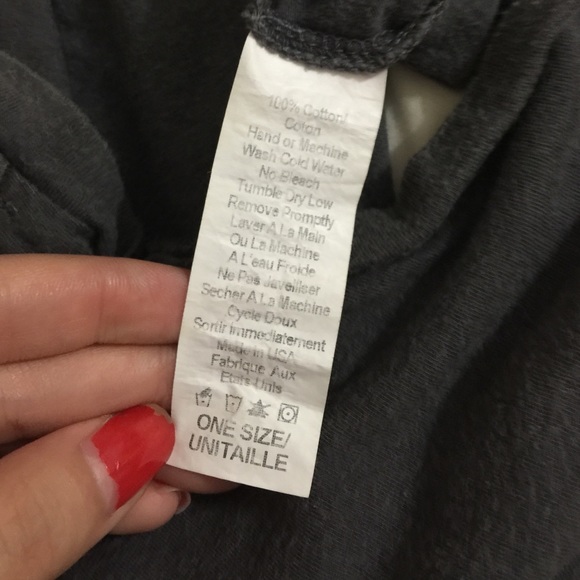 LA brandy melville tshirt - Picture 2 of 2