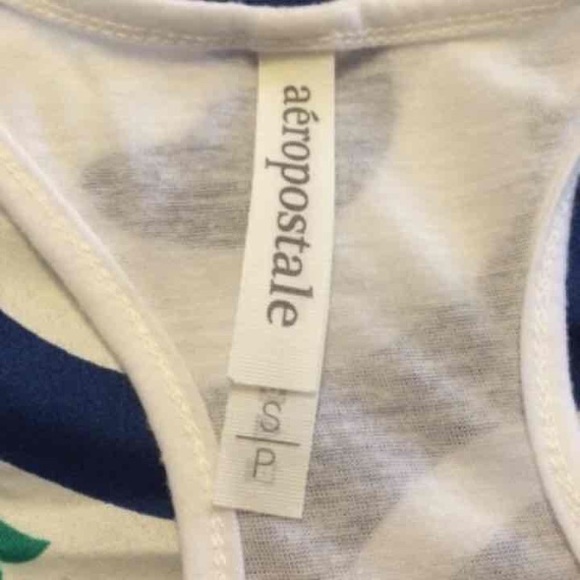 Size small - Picture 3 of 4
