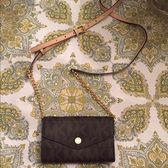 Authentic Michael Kors Satchel!