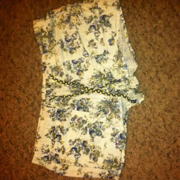 Cute flower shorts