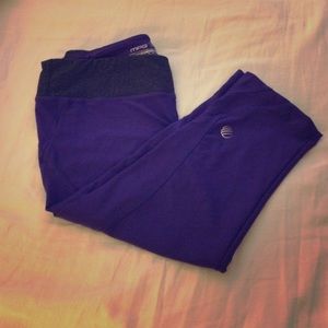 MPG Performance Capris