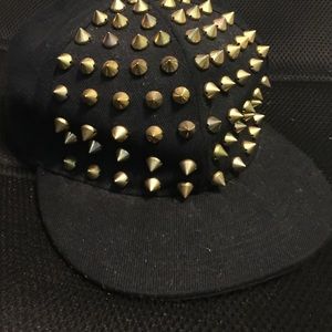 Spike hat