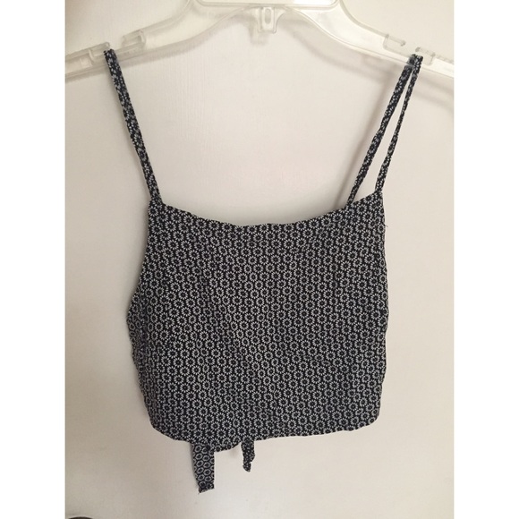 Brandy Melville floral berit top