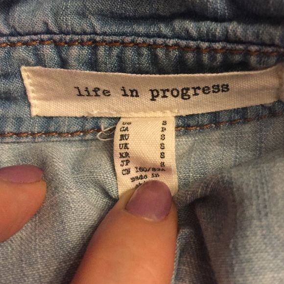 Denim button-up - Picture 3 of 3