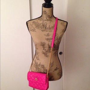 Pink marc jacobs single quilted crossbody