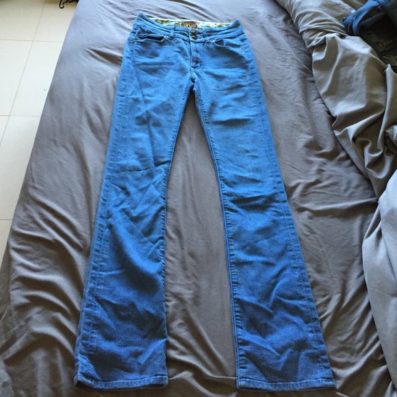 Highwasted rockin republic lightwash jean - Picture 2 of 3