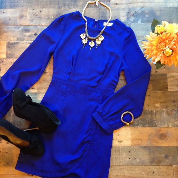 Tobi Dresses & Skirts - Tobi jewel blue dress