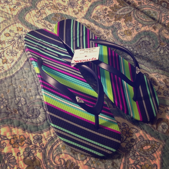 Roxy flip flops