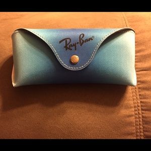 Ray Bans case, cloth cover, and cleaner cloth.
