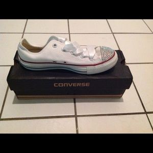 💎BLINGED CONVERSE💎