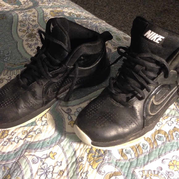 Black Nike basketball shoes