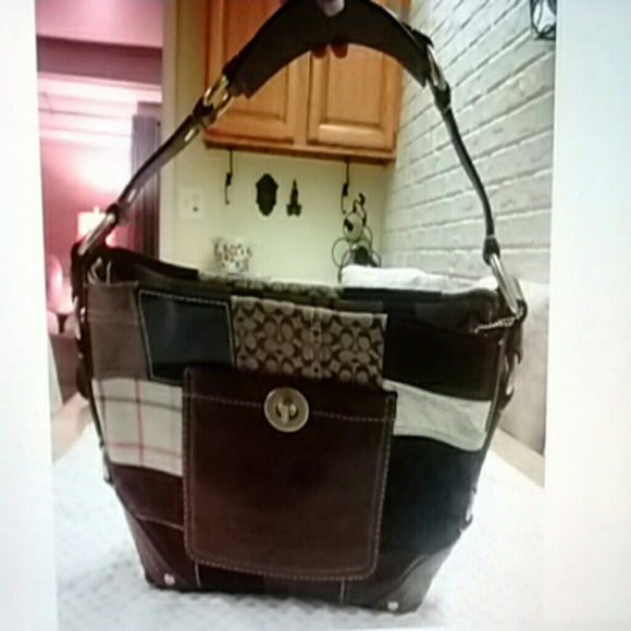 Coach Handbags - Authentic Coach Purse