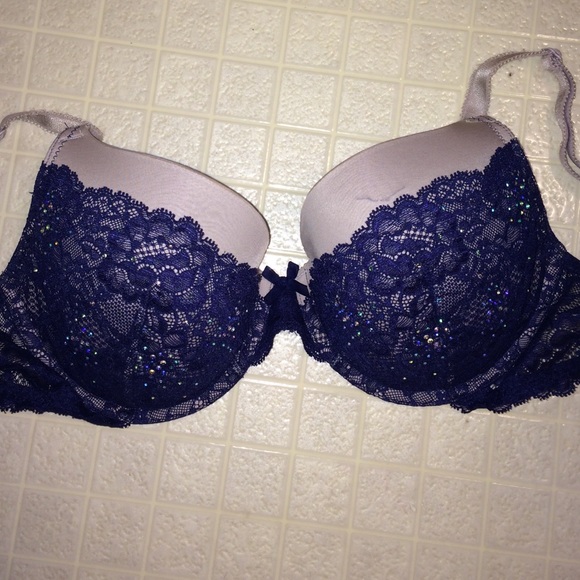 Victoria's Secret bra!