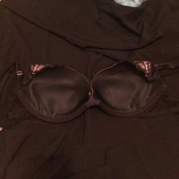 Victoria's Secret bra! - Picture 3 of 3