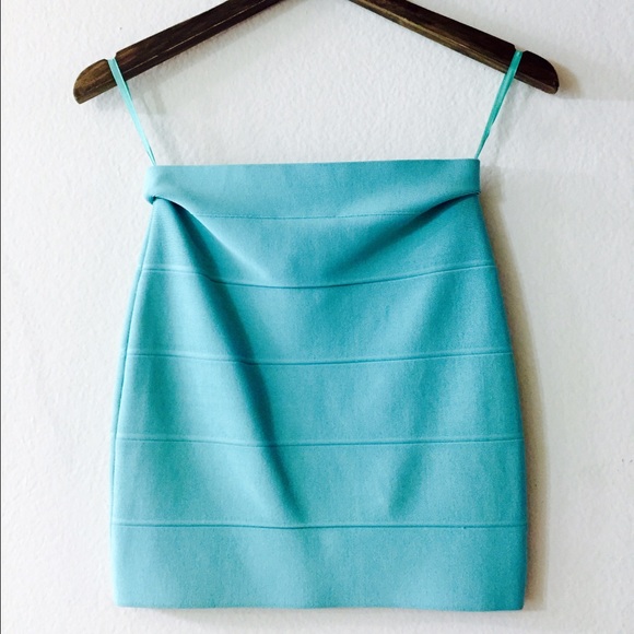 BCBGMAXAZRIA Lt. Aqua Simone Textured Power Skirt - Picture 4 of 4
