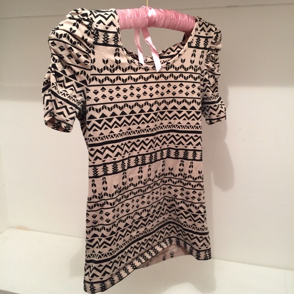 Peach Aztec Print Scoop Back Shirt with Bow