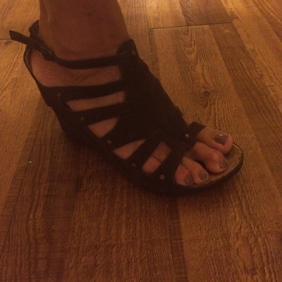Kenneth Cole Reaction Wedges