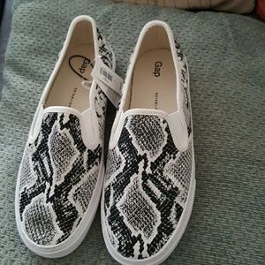 Gap shoes
