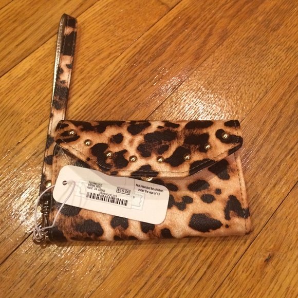 Leopard Cellphone holder and wallet.