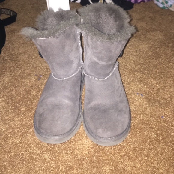 Grey uggs