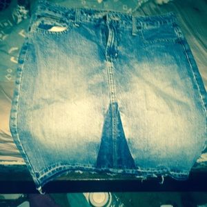 L.E.I. Skirt size 11