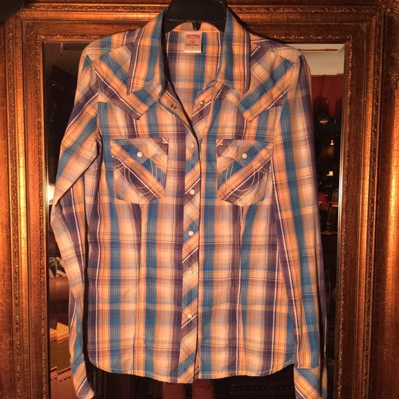 Authentic True Religion Cotton Fitted Shirt.