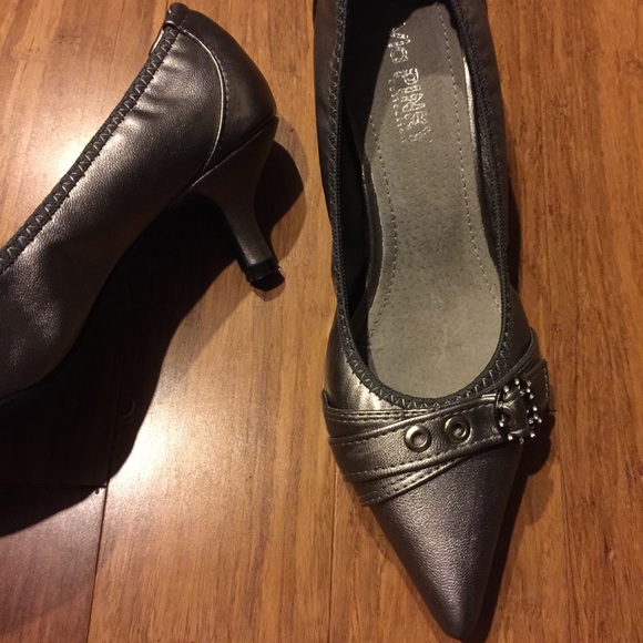 Silver Comfortable Kittykat Heel - Picture 2 of 2