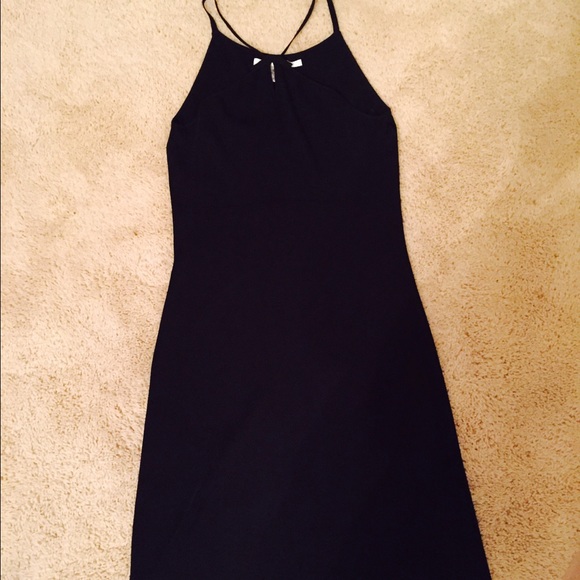 Max 🎈Studio Dress - Picture 2 of 4