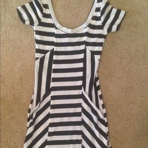 Volcom black and white dress