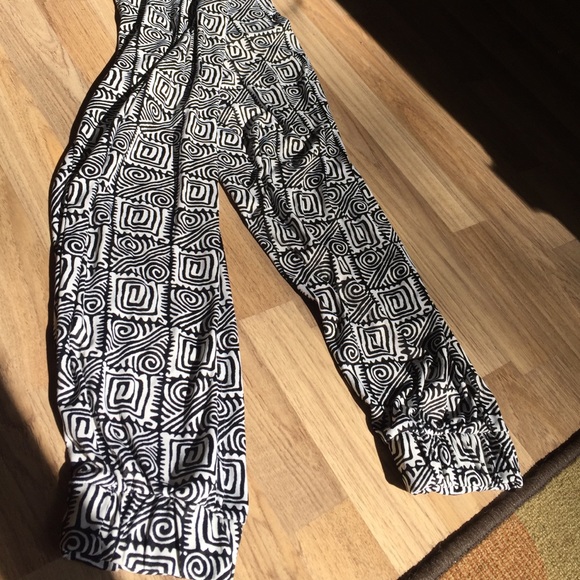 Joggers - Picture 2 of 3