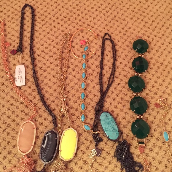 Updated Kendra Scott Collection - Picture 3 of 4