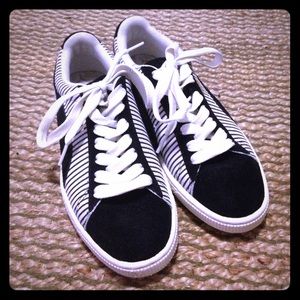 Suede Classic Blocks and Stripes Sneakers