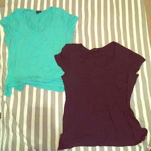 V-neck slub knit t-shirts