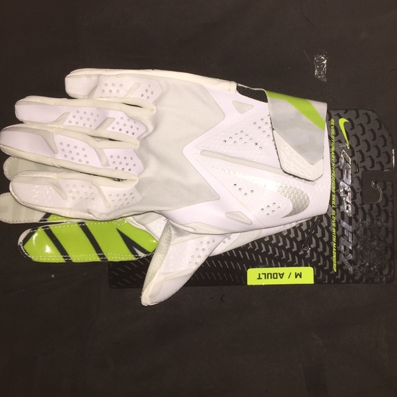 Vapor fly football gloves NEW