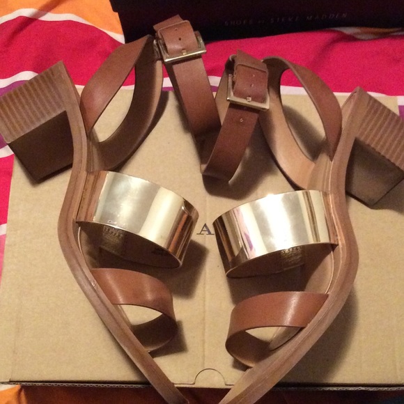 Zara Leather Sandals With Gold