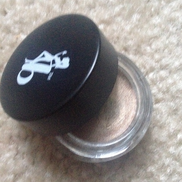 Makeup bundle - Picture 3 of 3