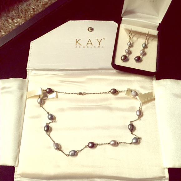 Cultures blue pearl necklace and earrings